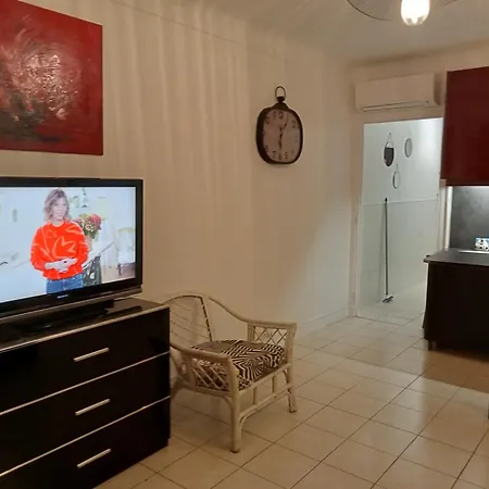 De L'hippodrome * كانيو سور مير